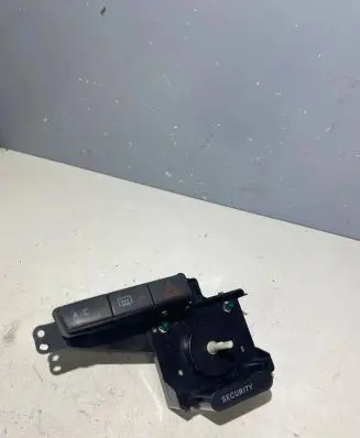 Toyota Yaris Hazard light switch 758294