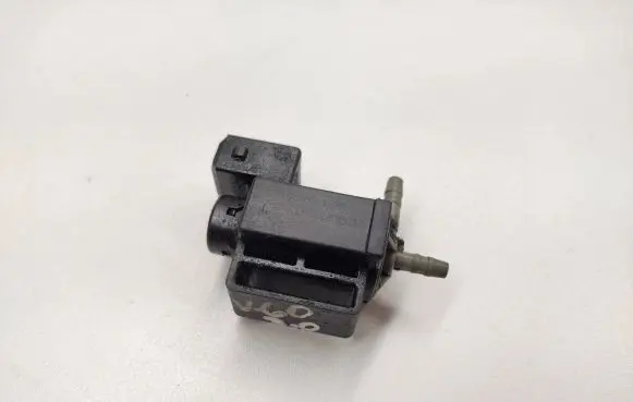Volvo V60 Vacuum valve 31339879 0051502