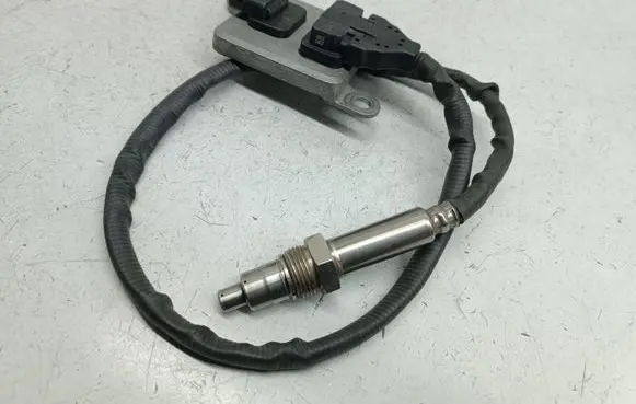 Mercedes-Benz E W213 Lambda probe sensor A0009058511 0009058511