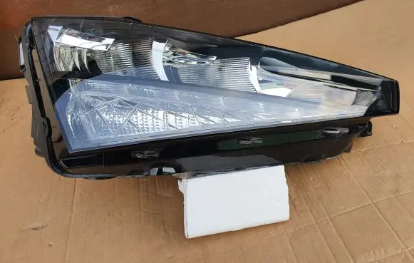 Skoda Scala Headlight/headlamp 657941016