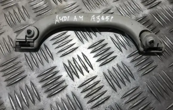 Audi A4 S4 B5 8D Front interior roof grab handle 8d0857607