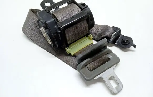 Jeep Grand Cherokee (WK) Front seatbelt 1CL66BD5AA 1002316