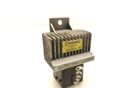 Nissan Qashqai Glow plug pre-heat relay 8200859243