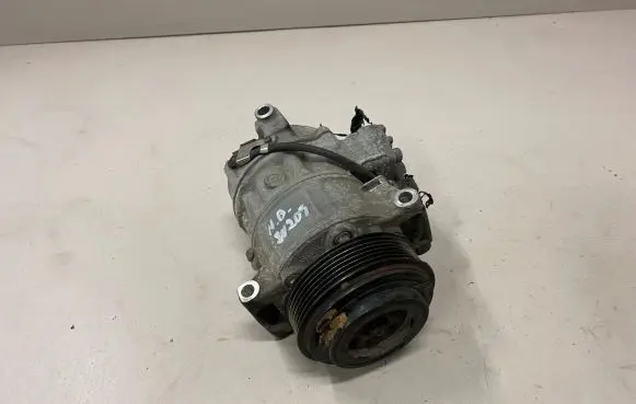 Mercedes-Benz C W205 Air conditioning (A/C) compressor (pump) A0008304400 01908408563