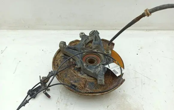 Mercedes-Benz E W211 Rear wheel hub
