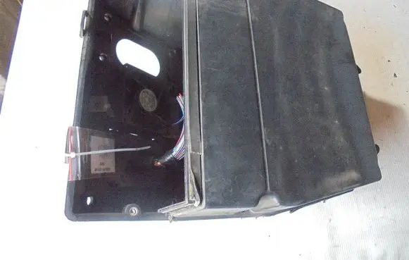 Jaguar XK8 - XKR Engine control unit box 