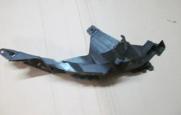 Audi A1 Headlight/headlamp mounting bracket 8X0805607