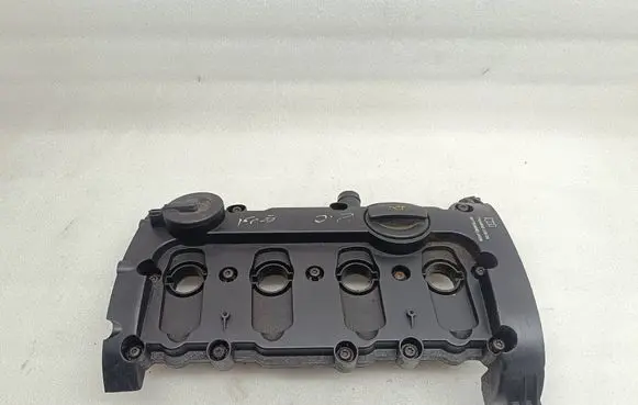 Audi A3 S3 8P Rocker cam cover 06D103469E 06F103469N