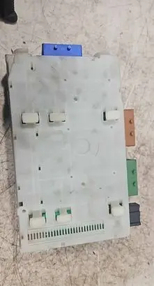 Ford Mondeo MK IV Fuse module 7G9T14A073DE 3659AF01125TP LTQF01125TP