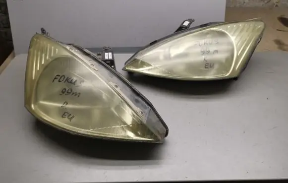 Ford Focus Headlights/headlamps set 