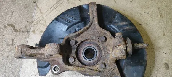 Subaru Forester SH Front wheel hub