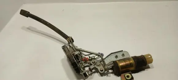 Toyota Land Cruiser (BJ70) Front door lock