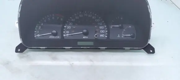 Chevrolet Tacuma Speedometer (instrument cluster) 96427162