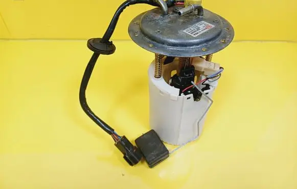 KIA Carens I In-tank fuel pump 9200-400000