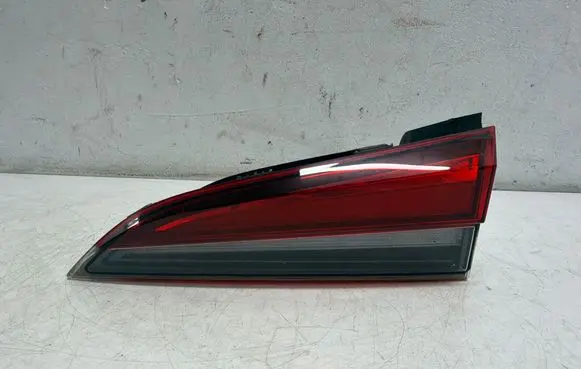 Skoda Kamiq Tailgate rear/tail lights 658945308 SK42023763 00210320