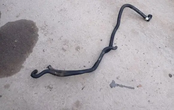 Volvo V70 Engine coolant pipe/hose 861021001