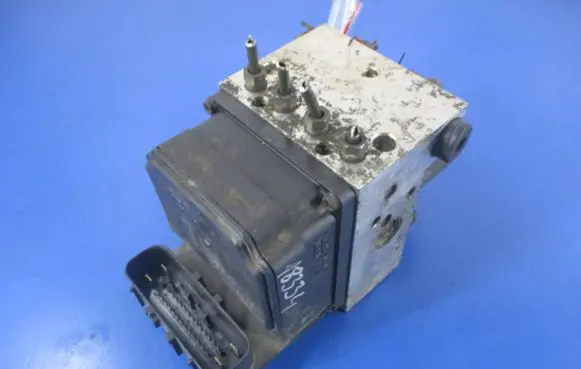 Nissan Maxima ABS Pump 476603-Y505