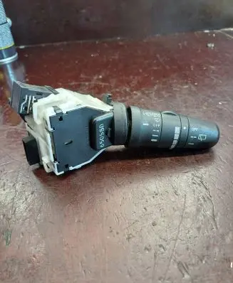 Nissan Note (E11) Wiper control stalk 6505SD