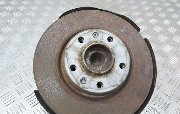 Peugeot 308 Rear wheel hub