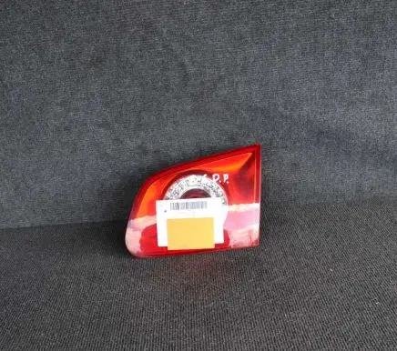 Volkswagen PASSAT B6 Tailgate rear/tail lights