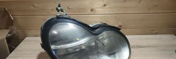 Mercedes-Benz C AMG W203 Headlight/headlamp 4401136R