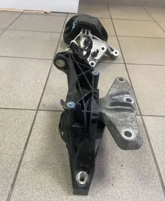 Citroen Berlingo Engine mount vacuum valve 