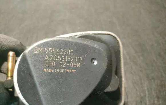 Opel Zafira B Throttle valve 55562380 A2C53192017 5825723