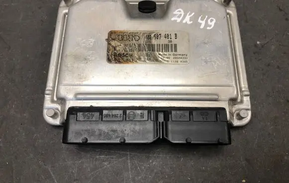 Audi A4 S4 B6 8E 8H Engine control unit/module 4B2907401B