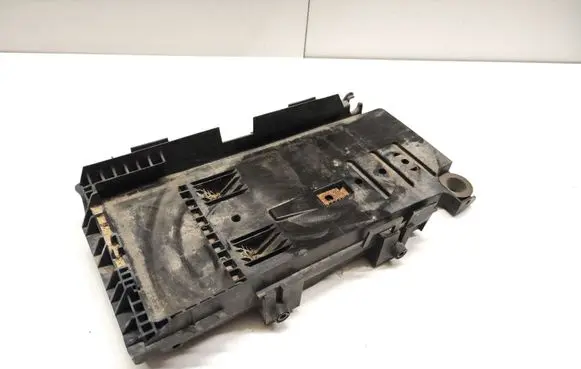 Ford Mondeo MK IV Battery box tray 6G9110723A