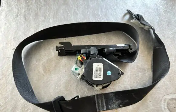 Dodge Journey Front seatbelt 609067701C