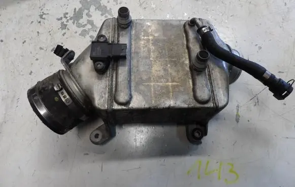BMW 7 F01 F02 F03 F04 Intercooler radiator 7575406 7575404 P3425007