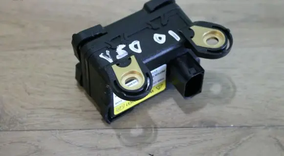 Volvo V50 ESP acceleration yaw rate sensor 10170103533