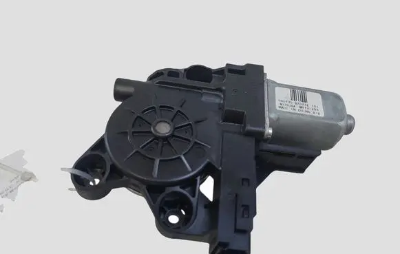 Volvo V70 Rear door window regulator motor 080730 970716101