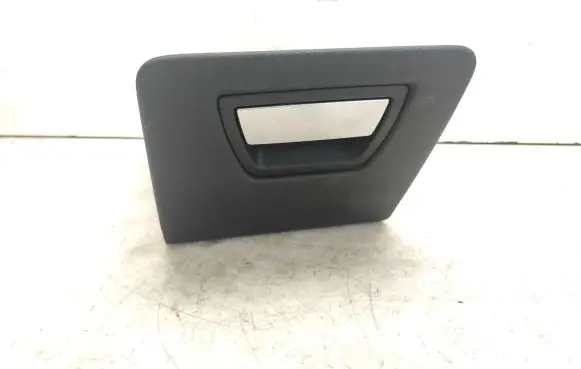 Maserati Ghibli Dashboard storage box/compartment 670012669 FA00AAH49676