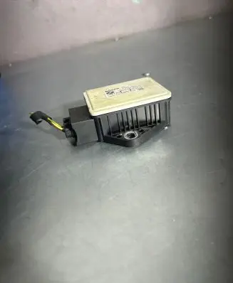 BMW 5 E60 E61 ESP acceleration yaw rate sensor 6782370 7014666 0265005711