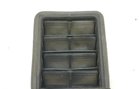 Jeep Cherokee Quarter panel pressure vent 05058643AA