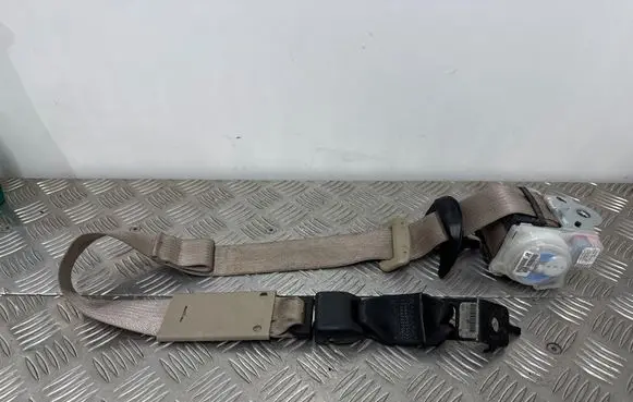 Rear seatbelt