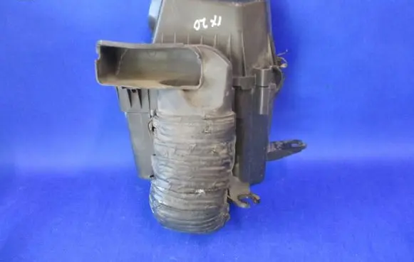 KIA Venga Air filter box 281101P200