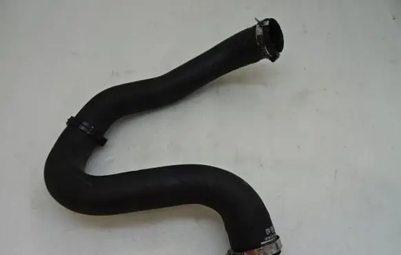Air intake hose/pipe