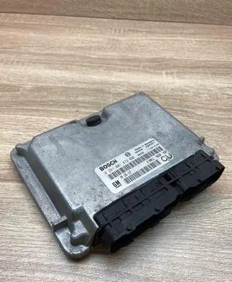 Opel Vectra B Engine control unit/module ECU 09136117 0281001872