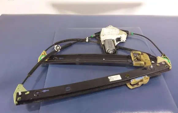 Audi A8 S8 D4 4H Front door window regulator with motor 4H0837461A