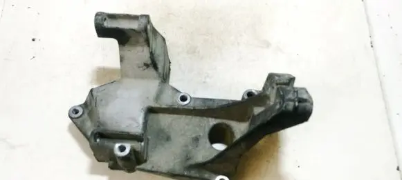 Ford Focus Engine mounting bracket 98FF10239BE