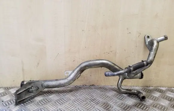 Engine coolant pipe/hose