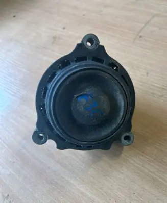 BMW 3 F30 F35 F31 Engine mount bracket 6787657
