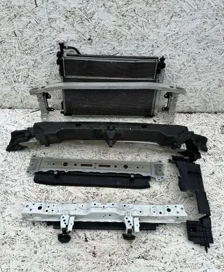 Toyota RAV 4 (XA50) Front piece kit 