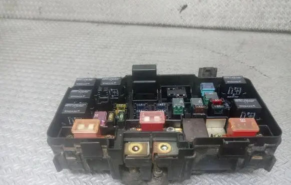 Honda CR-V Fuse module