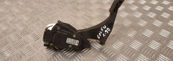 Volkswagen Golf IV Accelerator throttle pedal 1J1721503H