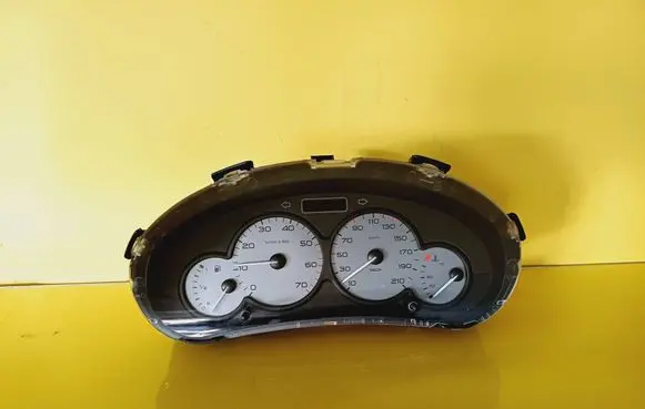 Peugeot Partner Speedometer (instrument cluster) 9662745380