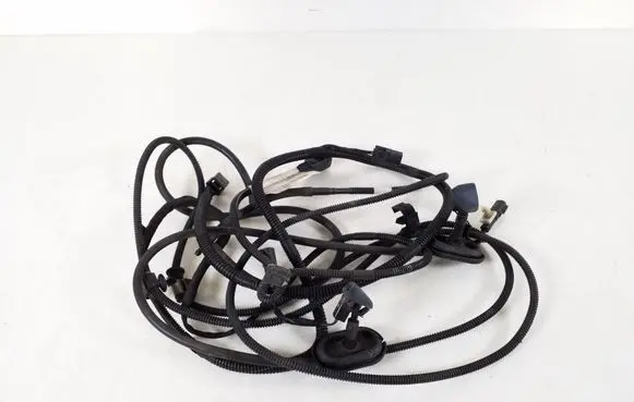 Volvo V60 Windshield washer spray nozzle 