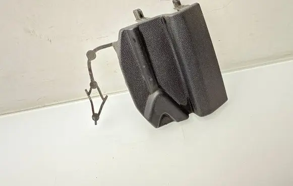 Volkswagen Golf VIII Front tow hook cap/cover 5H0807241G
